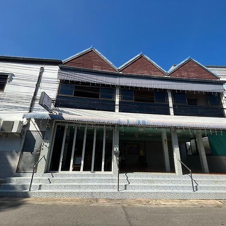 Отель Soleil Haus - Huahin Экстерьер фото